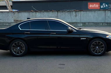 Седан BMW 5 Series 2013 в 