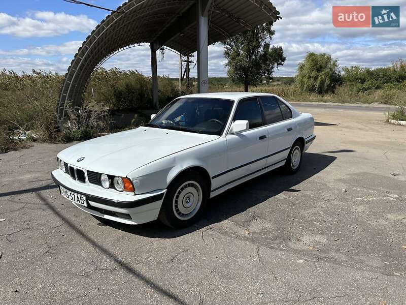 Седан BMW 5 Series 1988 в Слов'янську