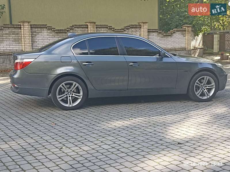 Седан BMW 5 Series 2006 в Львове
