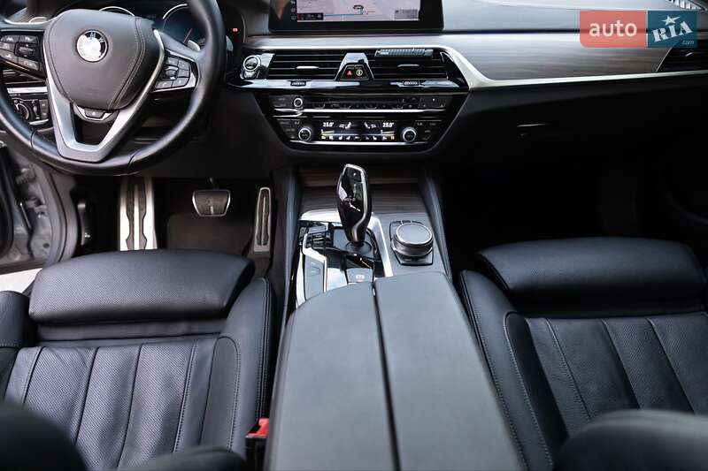 Седан BMW 5 Series 2017 в Києві