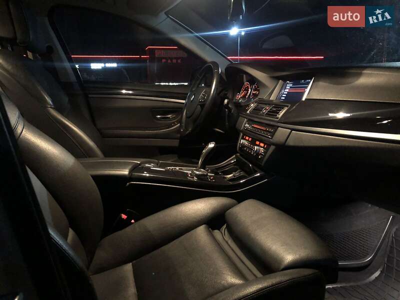 Седан BMW 5 Series 2014 в Вінниці