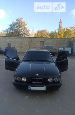 Седан BMW 5 Series 1992 в Костянтинівці