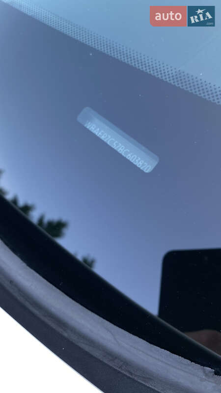 Седан BMW 5 Series 2010 в Львові