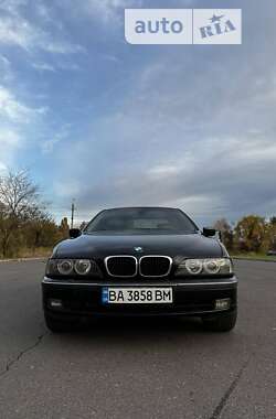 Седан BMW 5 Series 1999 в Долинской