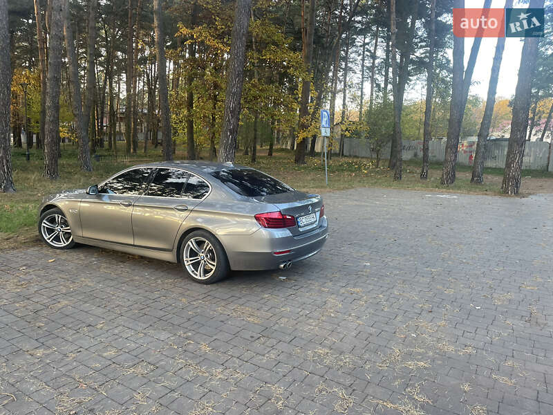 Седан BMW 5 Series 2013 в Львове