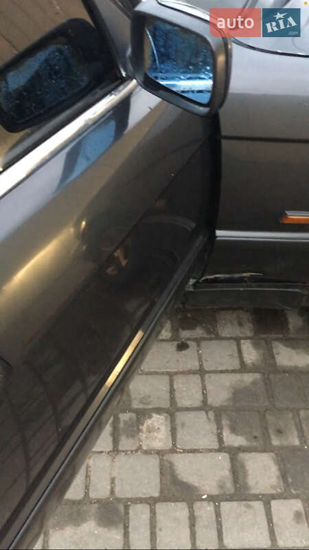 Седан BMW 5 Series 1988 в Миколаєві