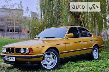 Седан BMW 5 Series 1989 в Кропивницком