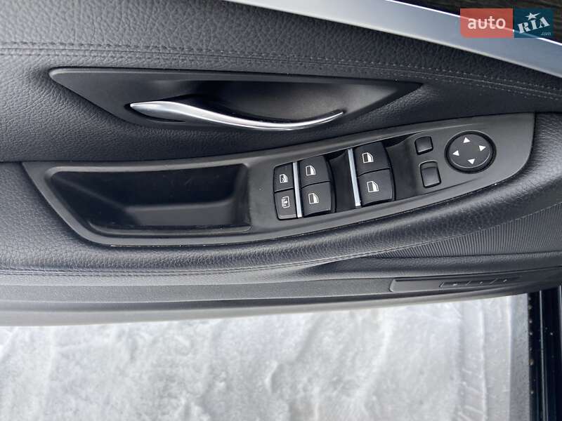 Седан BMW 5 Series 2010 в Тячеве фото 8 Седан BMW 5 Series 2010 в Тячеве