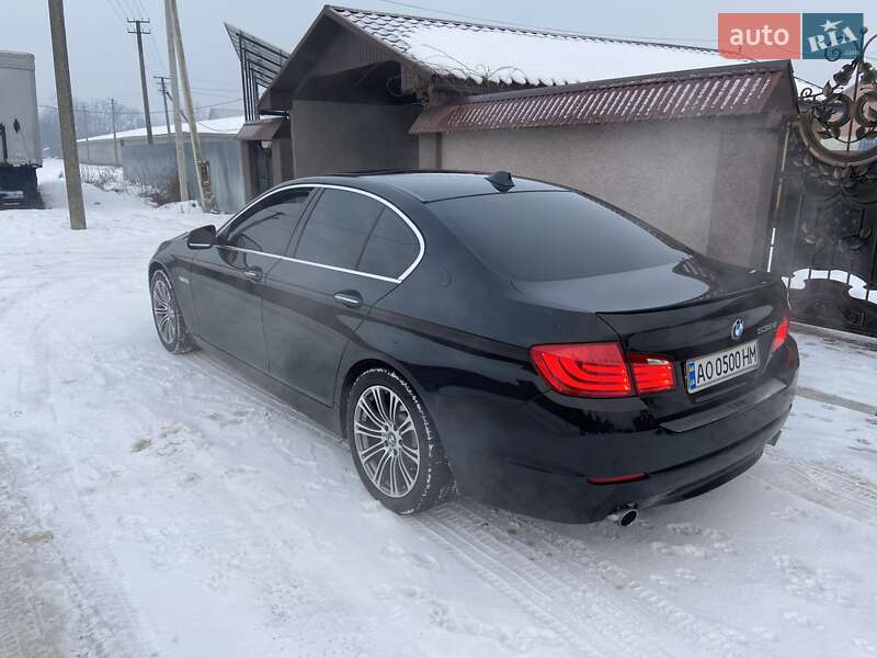 Седан BMW 5 Series 2010 в Тячеве фото 12 Седан BMW 5 Series 2010 в Тячеве