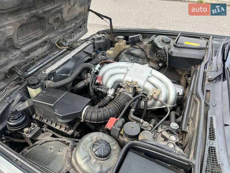 Седан BMW 5 Series 1989 в Одессе