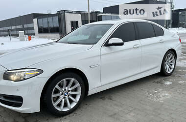 Седан BMW 5 Series 2013 в Львове