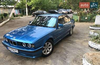 Седан BMW 5 Series 1988 в Подольске