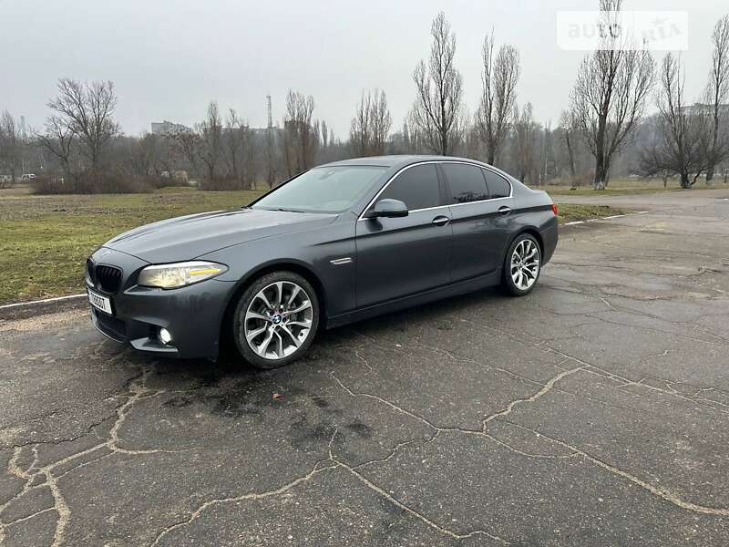 Седан BMW 5 Series 2016 в Каменском