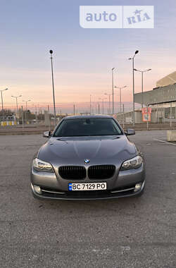 Седан BMW 5 Series 2012 в Львове