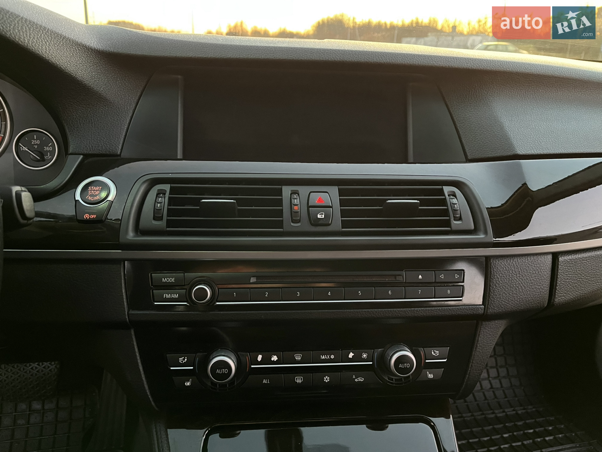 2012 BMW 5er - мініатюра 18