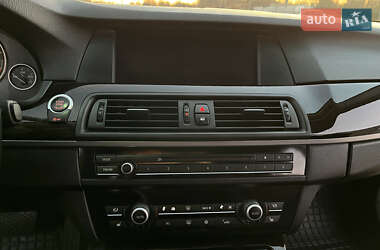 Седан BMW 5 Series 2012 в 
