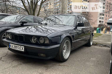 Седан BMW 5 Series 1993 в Черкассах