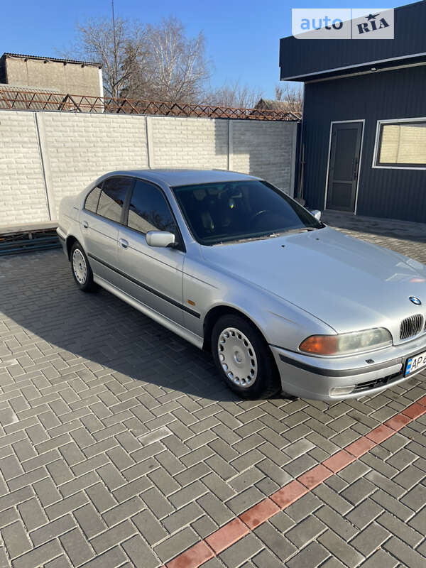 Седан BMW 5 Series 1998 в Запорожье