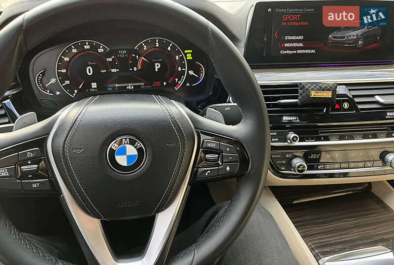 Седан BMW 5 Series 2017 в Черновцах