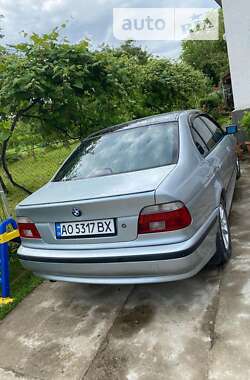 Седан BMW 5 Series 1997 в Рахове