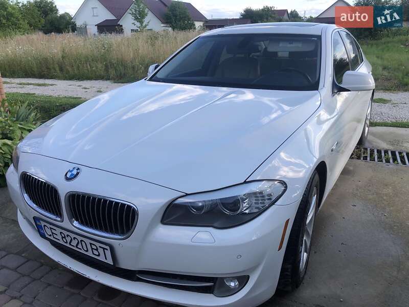 Седан BMW 5 Series 2012 в Сторожинці