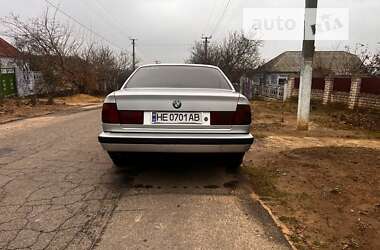 Седан BMW 5 Series 1993 в Николаеве