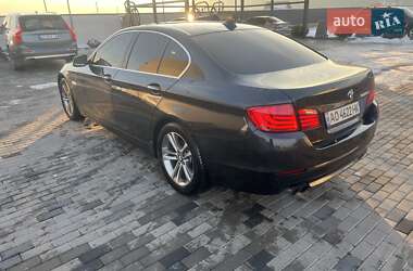 Седан BMW 5 Series 2012 в Хусте