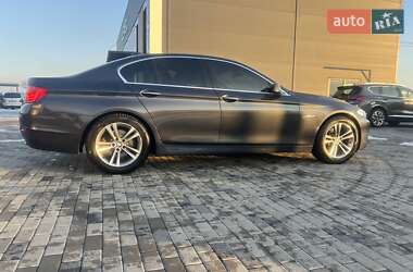 Седан BMW 5 Series 2012 в Хусте