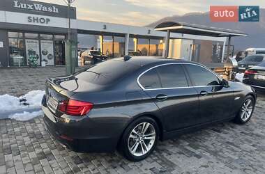 Седан BMW 5 Series 2012 в Хусте
