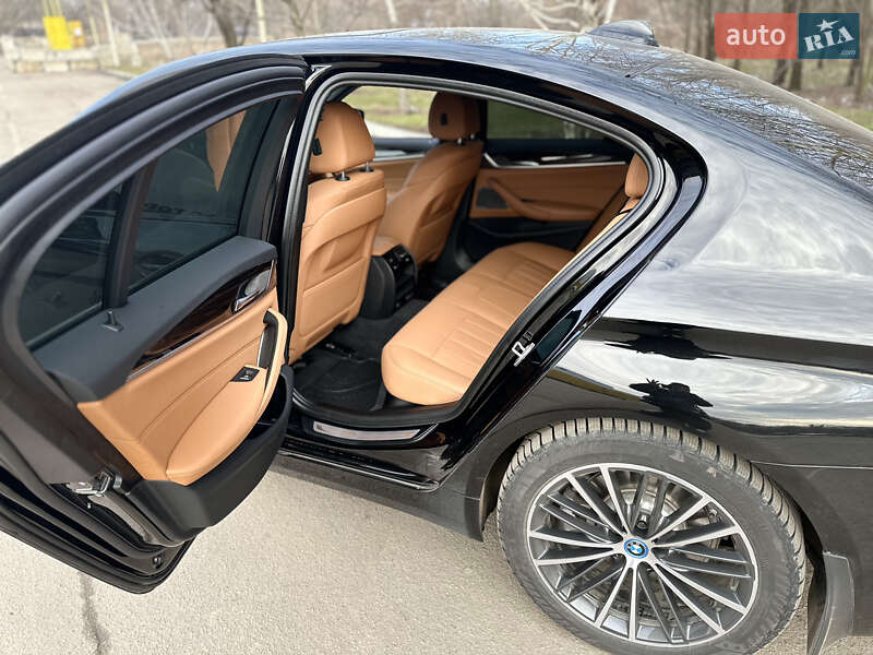 Седан BMW 5 Series 2022 в Запорожье