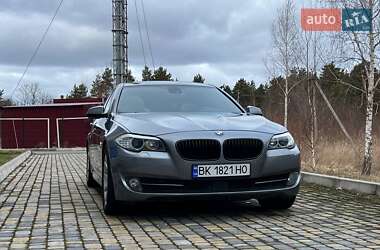 Седан BMW 5 Series 2011 в Сарнах