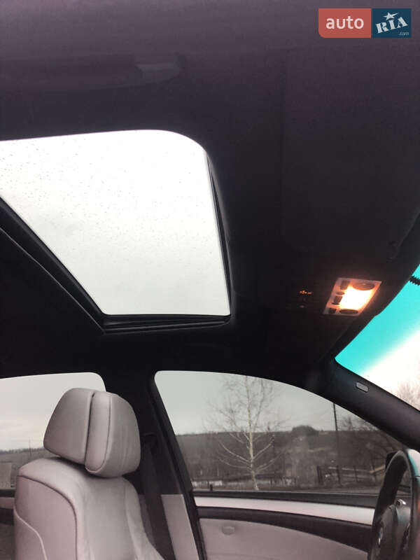 Седан BMW 5 Series 2009 в Харкові