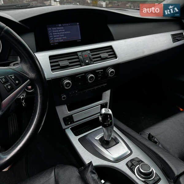 Седан BMW 5 Series 2008 в Кременці