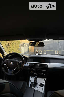 Седан BMW 5 Series 2010 в Чернівцях