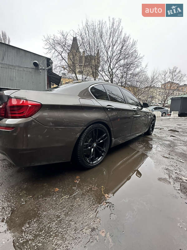 Седан BMW 5 Series 2012 в Киеве