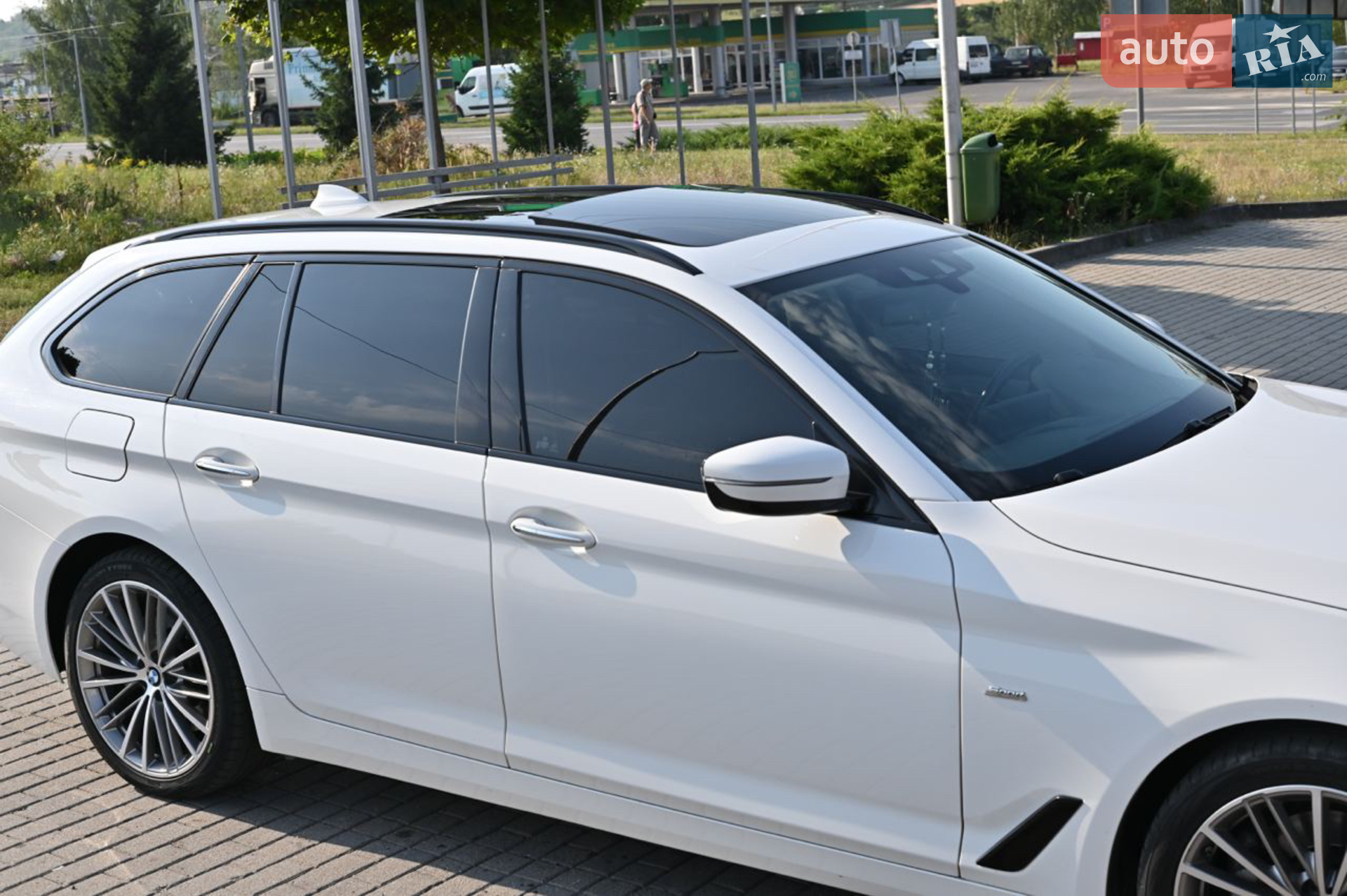 2017 BMW 5er - мініатюра 9
