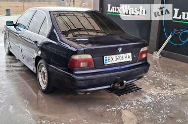 Седан BMW 5 Series 2000 в Шумську