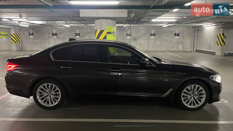 Седан BMW 5 Series 2017 в Києві