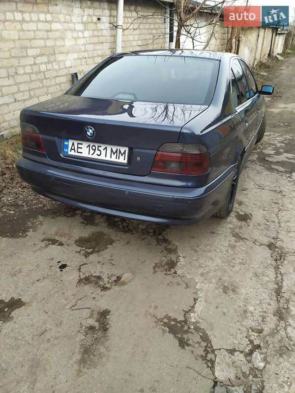 Седан BMW 5 Series 2003 в Кривому Розі