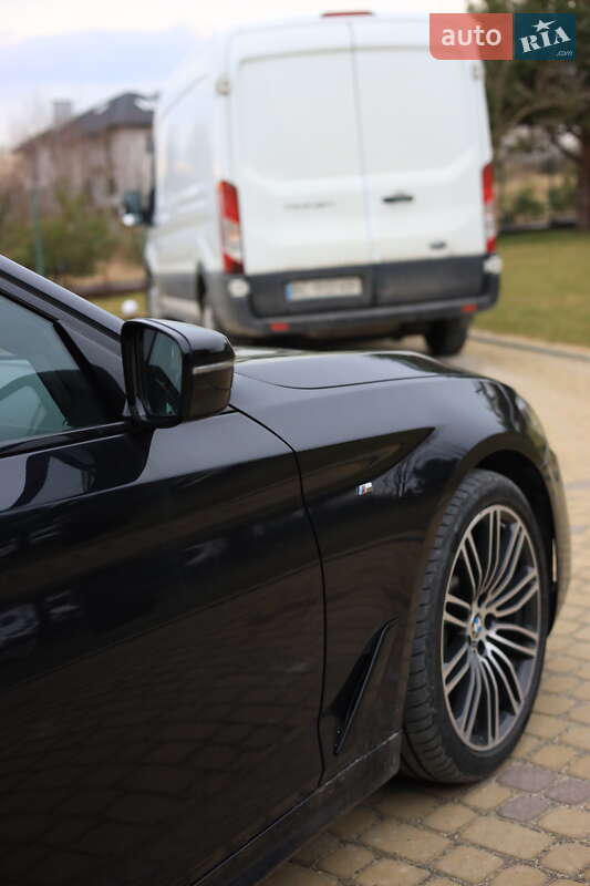 Седан BMW 5 Series 2018 в Львові