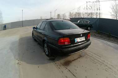 Седан BMW 5 Series 2000 в Калинівці