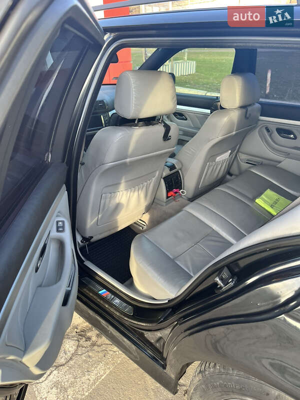 Універсал BMW 5 Series 2004 в Києві фото 10 Універсал BMW 5 Series 2004 в Києві