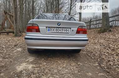 Седан BMW 5 Series 2000 в Новой Ушице