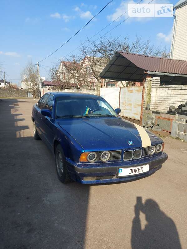 Седан BMW 5 Series 1988 в Житомире