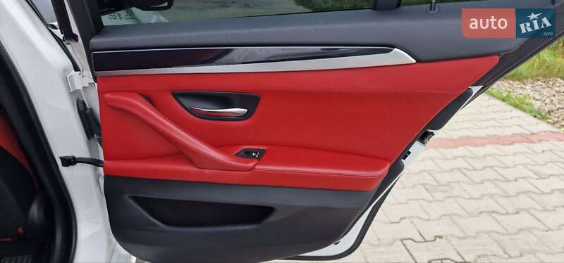 Седан BMW 5 Series 2016 в Тячеві