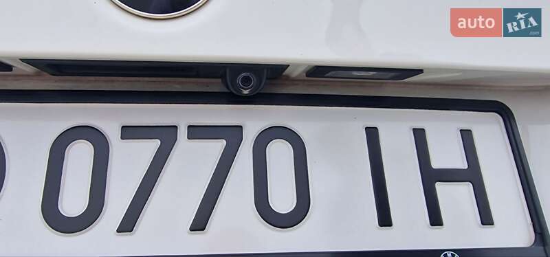 Седан BMW 5 Series 2016 в Тячеві