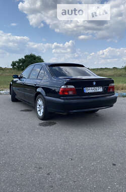 Седан BMW 5 Series 1998 в Южном