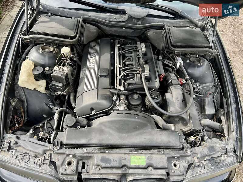 Седан BMW 5 Series 2000 в Тетиеве