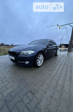 Седан BMW 5 Series 2011 в Львові