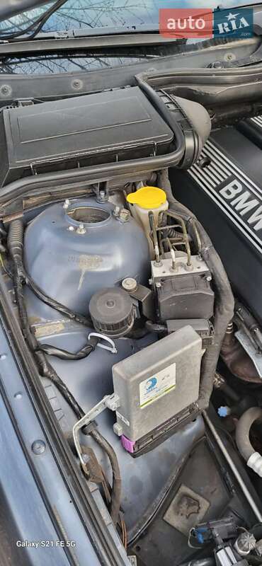 Седан BMW 5 Series 2000 в Кривому Розі